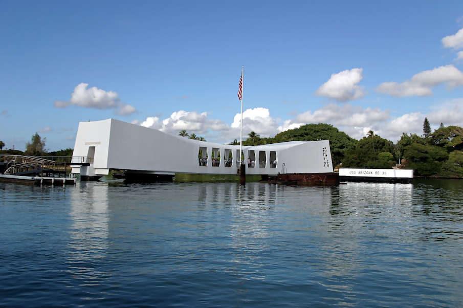 Top 3 Travel Destinations to Commemorate the 75th Anniversary of the End of WW2 in the Pacific